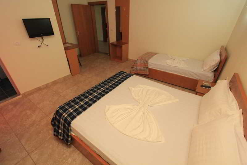 Hotel Bicaj Shkoder Exterior photo